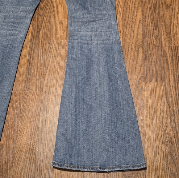 American Eagle Hi Rise Artist Jeans 6R Distressed Flare Stretch Blue Denim E70 - Picture 10 of 11